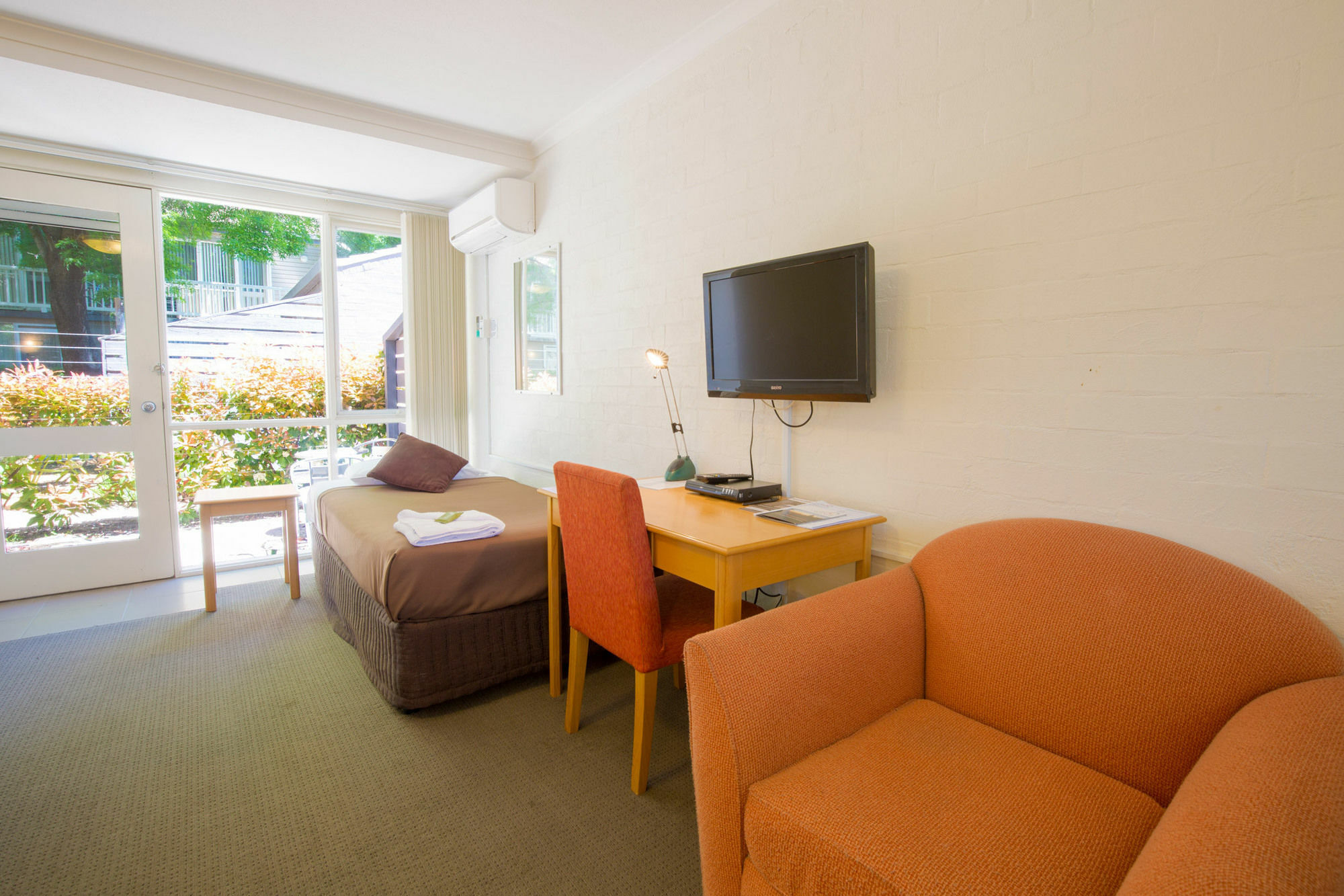 Summer East Apartments Orange Exterior foto